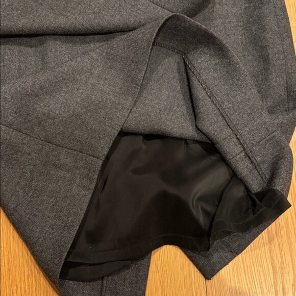 J. Crew Pencil Skirt 100% Wool Grey EUC Size 4 - Picture 3 of 7